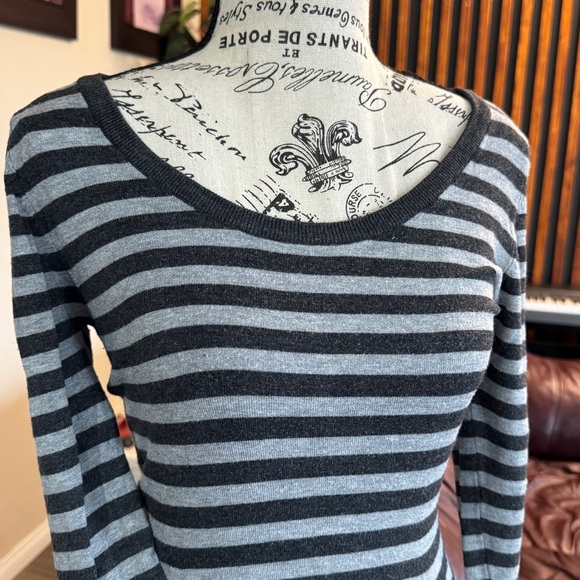 Zara Dress Sweater Silver/Gray Stripe Plunging Neckline Stretch Soft Midi Size M - Picture 5 of 12